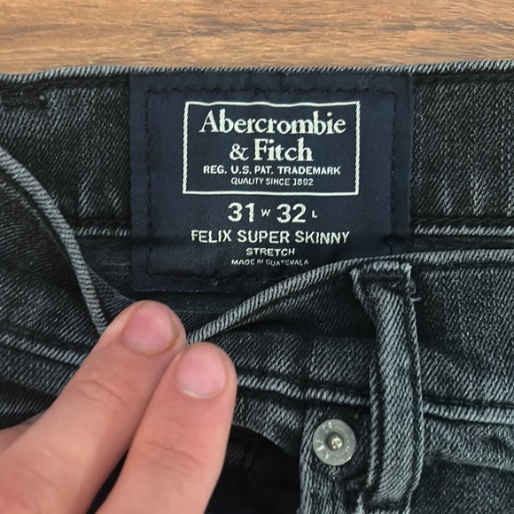 Ambercombie black jeans - Picture 2 of 3